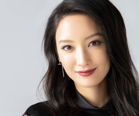 パーソナルカラーブルベ冬の芸能人、ウィンター、菜々緒、モデル、女優